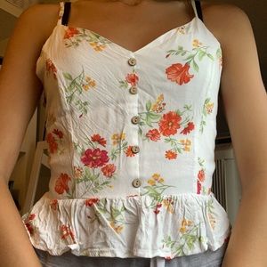 white flower tank top